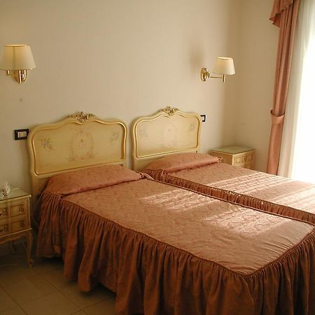 Hotel Royal Bosa Rum bild